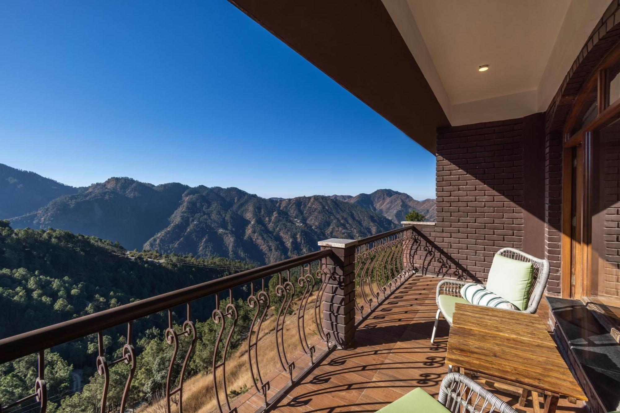 The Manor Luxury Apartments, Shimla Mashobra Esterno foto