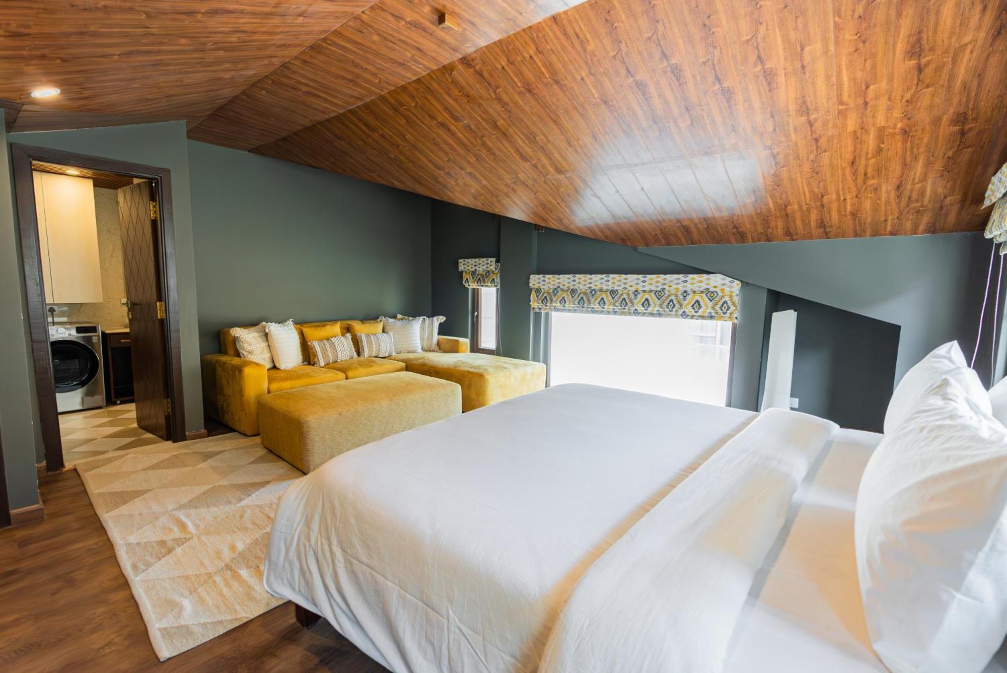 The Manor Luxury Apartments, Shimla Mashobra Esterno foto